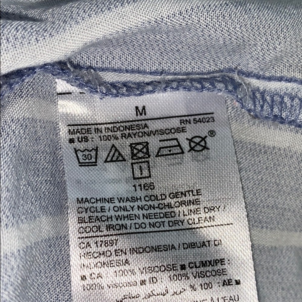 Old Navy Flutter Sleeve/Vertical Stripe/100viscose - image 7